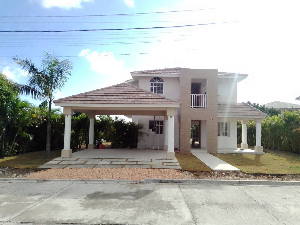 Vivienda residencial de 2 niveles en Punta Cana — Constructora Grade